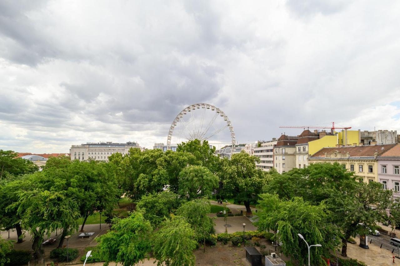 Ja18 Downtown Pearl - 2 Bedroom Apartment Budapest Luaran gambar